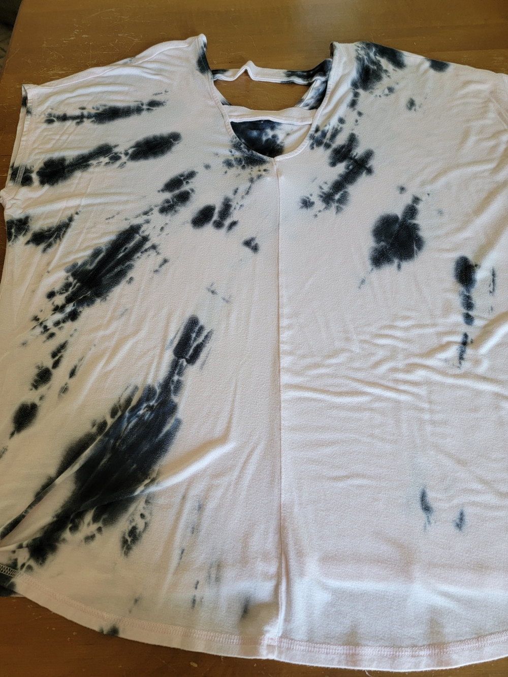 Lane Bryant Livi Pink & Black Tie-Dye V-Neck Tunic With Cut Out Back 22/24 EUC - Picture 9 of 11